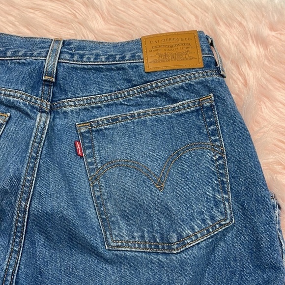 Levi’s Wedgie Icon Straight Leg Jeans Athens Asleep Wash Distressed - Picture 12 of 13